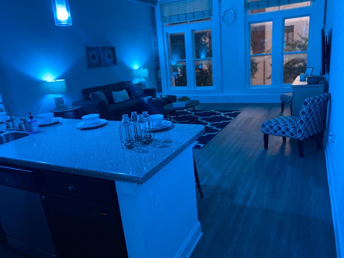 Industrial Smart Home Apartment In The Center Of Downtown Memphis Esterno foto